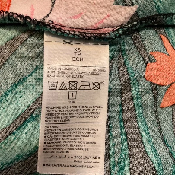 Old Navy Cami Black Floral Dress Sz XS Smocked Back Spaghetti Straps - Picture 12 of 13